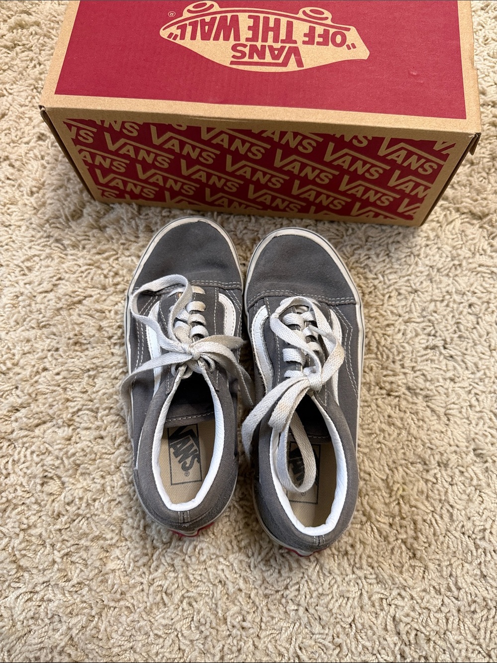 Gray vans - Picture 3 of 4